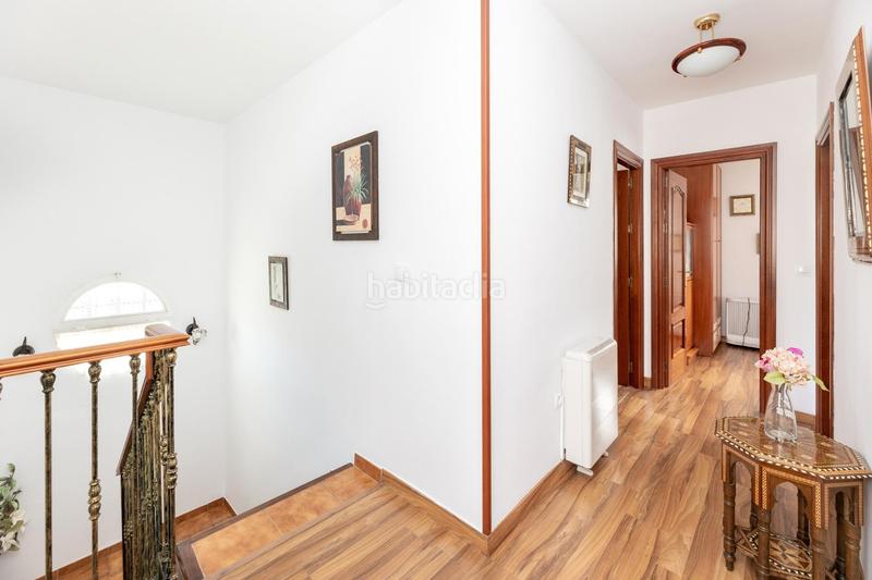 Foto cc9be990-9d68-4a0d-90a7-c2f17040df68. Casa en lugar del cortijo angustias preciosa casa en urbanizacion privada en Cenes de la Vega