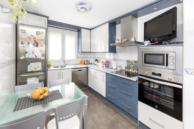 Foto d0a641b5-f429-43c4-9721-bc03e9eec43f. Casa en lugar del cortijo angustias preciosa casa en urbanizacion privada en Cenes de la Vega