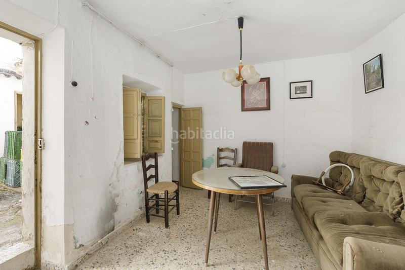Foto 2f469171-fb90-493a-916f-fc7ff6e9124e. Masía en calle de la iglesia 20 gran vivienda para reformar en el centro de dilar en Dílar