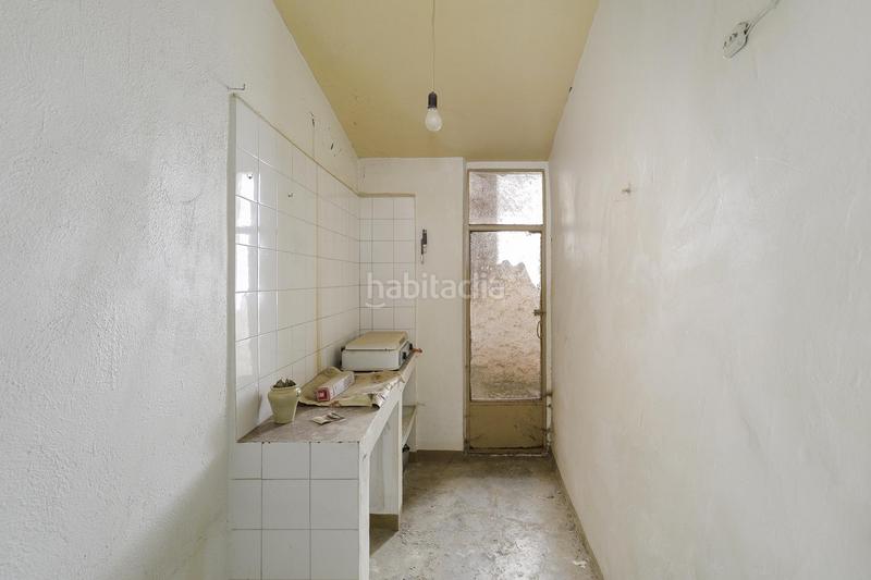 Foto 6e510da8-0b13-4a7a-9549-728fcf4cb1a8. Masía en calle de la iglesia 20 gran vivienda para reformar en el centro de dilar en Dílar