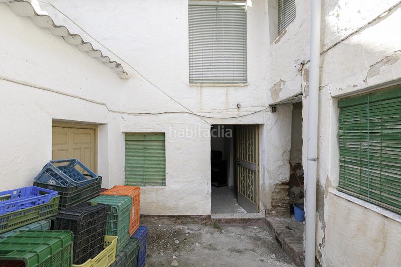 Foto 87bfa225-ccf1-4a84-9bad-ede211848b1d. Masía en calle de la iglesia 20 gran vivienda para reformar en el centro de dilar en Dílar