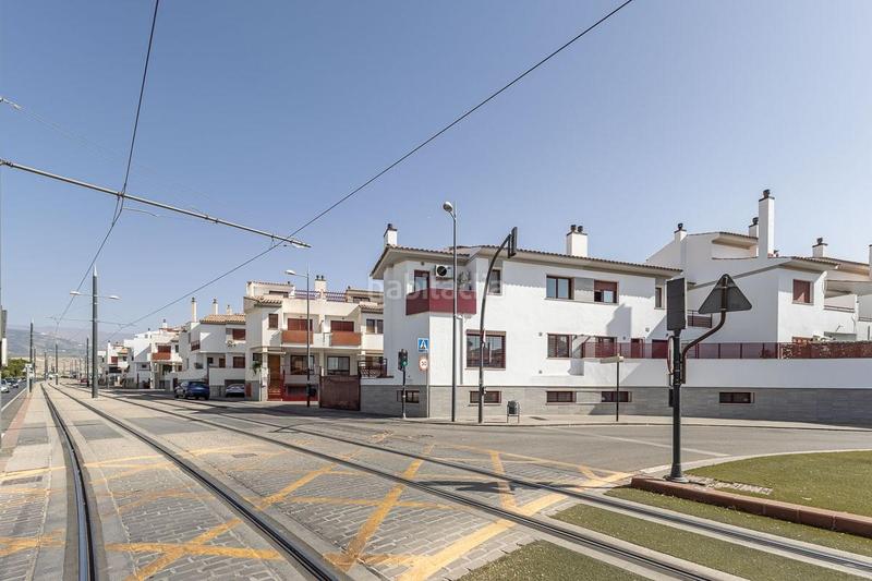 Foto a956dc27-1612-4e6f-be1d-b537701e801b. Casa en calle de darwin 4 casa , junto al nevada. en Armilla