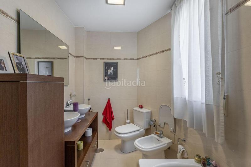 Foto a4a39f91-1256-4a82-88a2-f7a381658783. Maison jumelée dans calle floridablanca 1 3 dans Crta. De la Sierra Granada