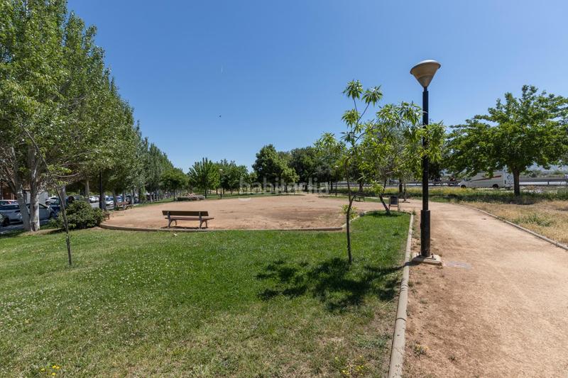 Foto 11903f16-8fb5-43d9-9c36-d75b138df625. Piso en calle de circunvalación 3 piso de 2 dormitorios con garaje y trastero en la mejor zona en Alhendín