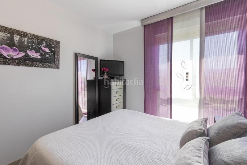 Foto 2bb9c8e5-4ad1-483b-9b2f-b23761d5570d. Piso en calle de circunvalación 3 piso de 2 dormitorios con garaje y trastero en la mejor zona en Alhendín