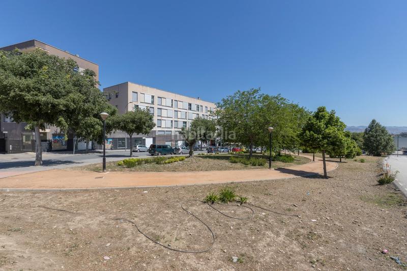 Foto 4f7da1f6-c5ef-4e41-ba16-5c908a6f26cb. Piso en calle de circunvalación 3 piso de 2 dormitorios con garaje y trastero en la mejor zona en Alhendín