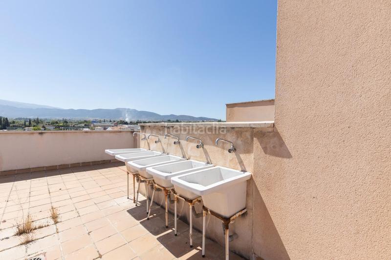 Foto 6dbc069d-3754-491e-900f-e29a4edf6bba. Piso en calle de circunvalación 3 piso de 2 dormitorios con garaje y trastero en la mejor zona en Alhendín