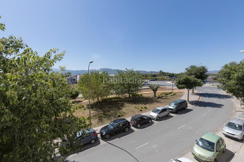 Foto 797a399b-751a-4b28-be1d-854bab2ab8ad. Piso en calle de circunvalación 3 piso de 2 dormitorios con garaje y trastero en la mejor zona en Alhendín