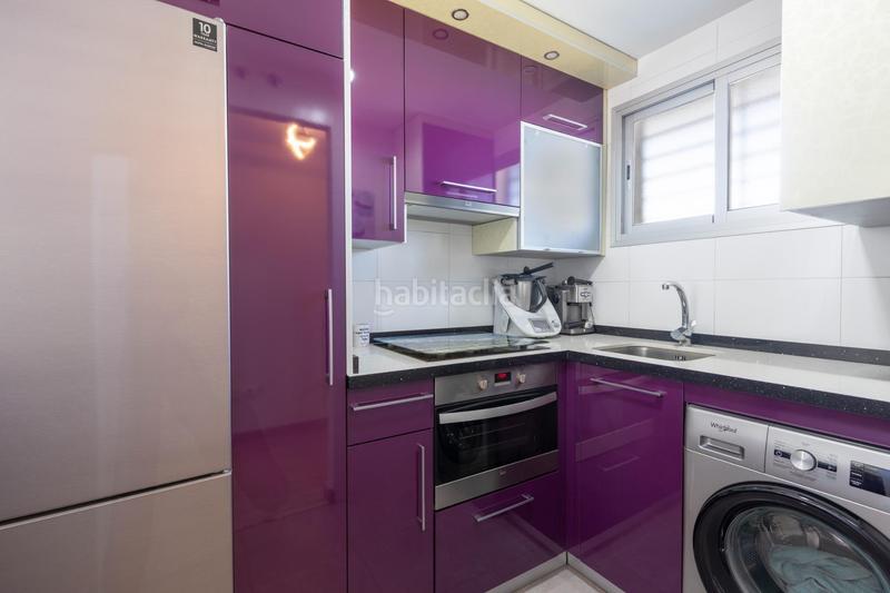 Foto bb1d2340-e662-4b69-bb13-48b659173523. Piso en calle de circunvalación 3 piso de 2 dormitorios con garaje y trastero en la mejor zona en Alhendín