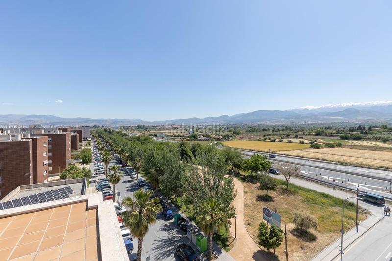 Foto e7827b6b-df7b-4072-b060-9cfbc1191fb0. Piso en calle de circunvalación 3 piso de 2 dormitorios con garaje y trastero en la mejor zona en Alhendín