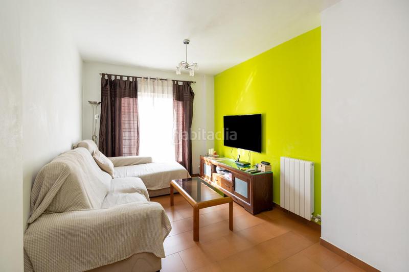 Foto eed0c41d-2684-42e0-ab95-c2b80825fa8d. Planta baja en calle de sacromonte 11 piso . junto a avda. reyes católicos en Albolote
