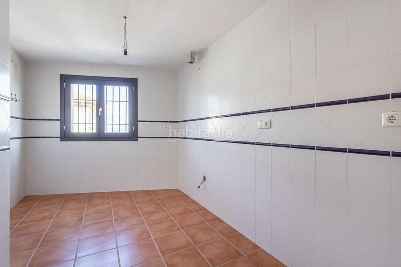 Foto f390248b-c8ca-4ace-b043-fa26dda14e89. Piso en alhendin 1 piso en la zubia en La Zubia Ciudad Zubia (La)