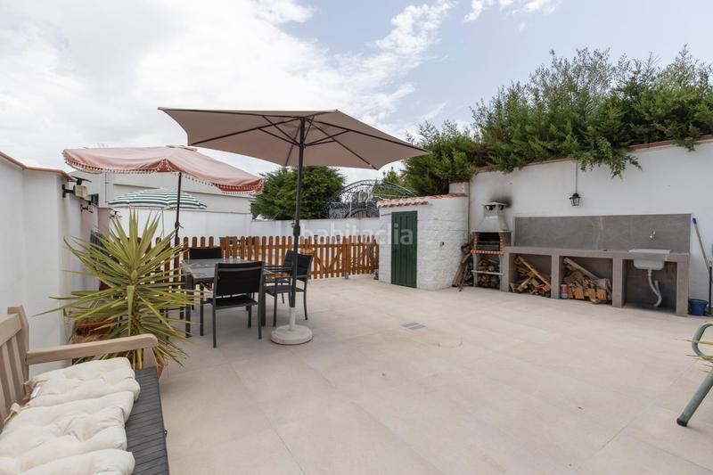Foto fa60aa3d-7ffe-4181-814b-67b0b81569b3. Chalet en calle geranio 4 preciosa casa con piscina en la mejor zona de ogijares en Ogíjares