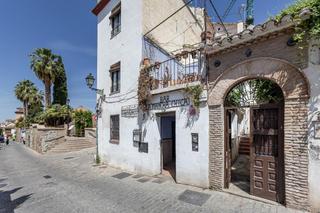 Edificio en Calle camino nuevo de san nicols 1. Espectacular propiedad con vistas inigualables a la alhambra!!!