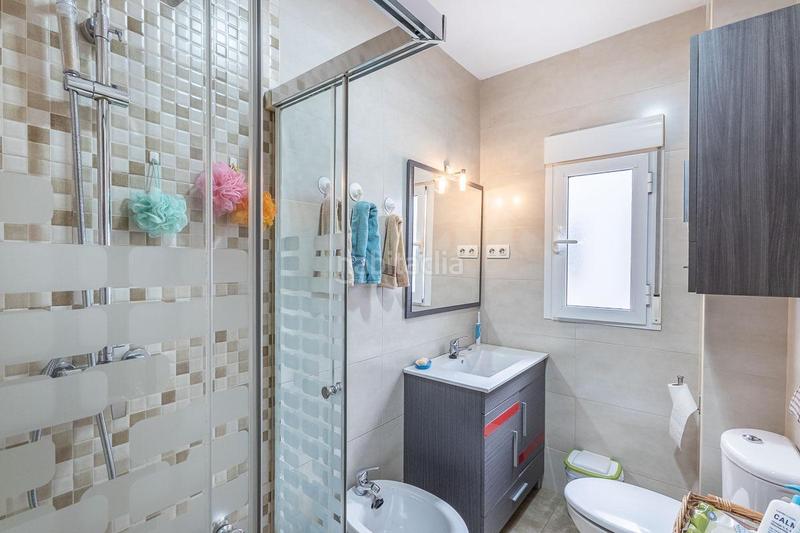 Foto b924c867-9d6a-4b5b-9a6d-4b98e9599504. Piso en calle san luis 5 fantastico piso en Maracena