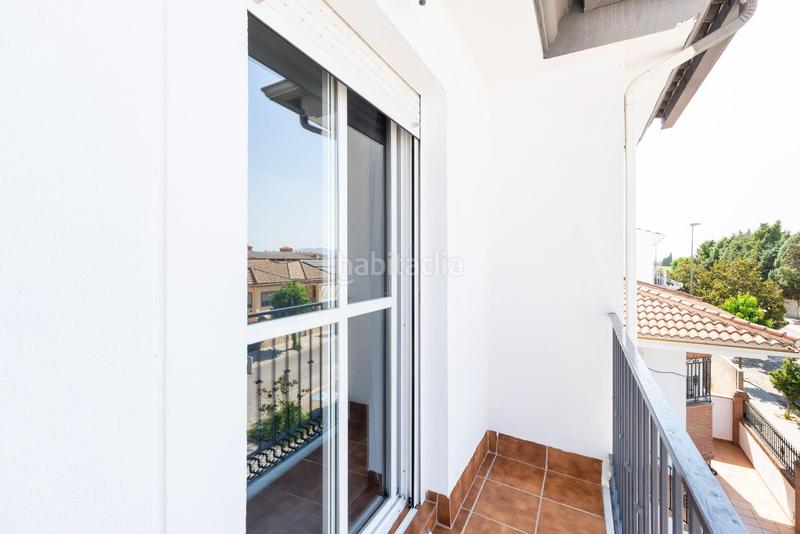 Foto e365d463-0cbd-48a3-aa21-9f7dfd612da5. Casa adosada en buenavista-jau 14 tu nuevo hogar familiar te espera en el jau. en Santa Fe