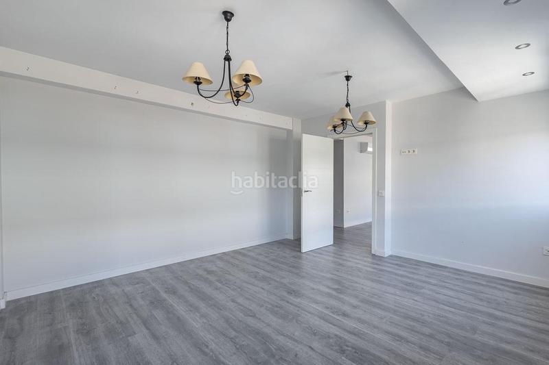 Foto 5f07958b-1d4e-4984-b9d7-a85129e4e5bc. Piso en calle obispo hurtado 23 piso reformado con terraza en obispo hurtado en Granada