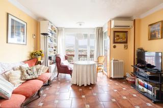 Appartement  Calle mercedes gaibrois 6. Piso con garaje y vistas despejadas. junto camino bajo de huétor