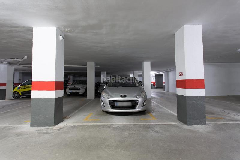 Foto edee4708-d36a-42d5-a1b9-bd53f47667f4. Piso en calle profesor agustin escriban 3 gran piso en parque del genil en Granada