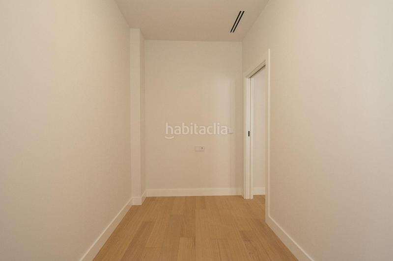 Foto d9cf498f-03e6-4d1d-8ef8-6230a98712e0. Piso en calle horno del vidrio 14 horno de vidrio, espino 1 c en Granada