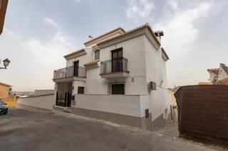 Haus  Calle de ávila 26. Casa de obra nueva independiente en el barrio de monachil