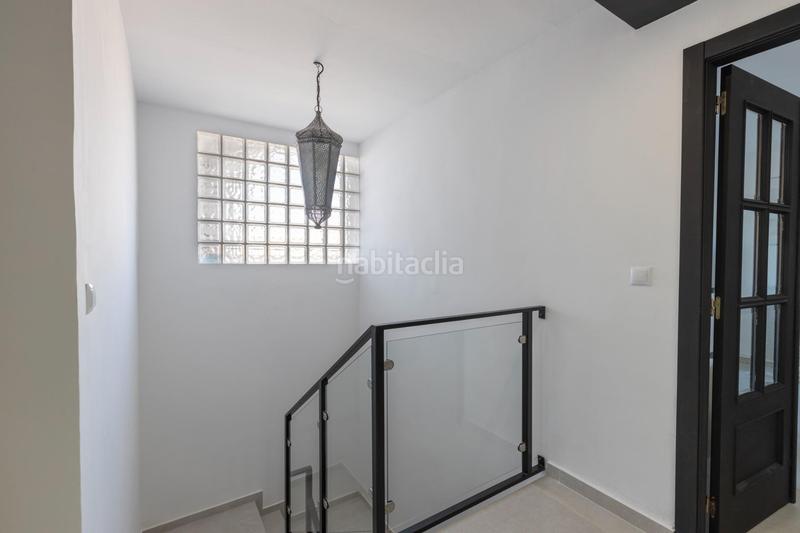 Foto 2bb18d13-643f-4a30-9a34-545edc2d2630. Casa en calle de ávila 26 casa de obra nueva independiente en el barrio en Monachil