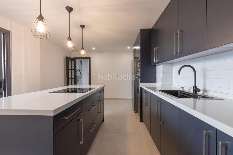 Foto 60c9fd51-3bd5-4ffa-82e6-35f4704a56a6. Casa en calle de ávila 26 casa de obra nueva independiente en el barrio en Monachil