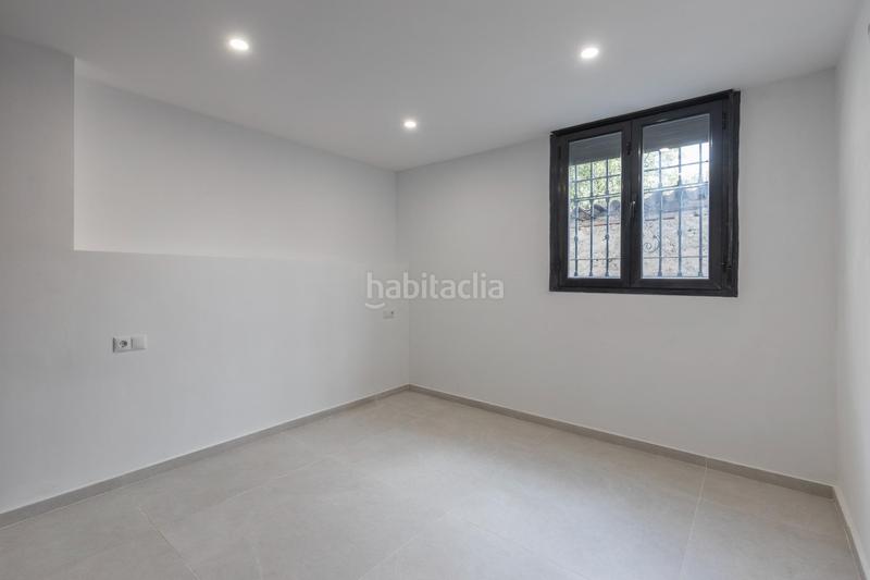 Foto b03826bb-e617-4625-a928-ee536c270b13. Casa en calle de ávila 26 casa de obra nueva independiente en el barrio en Monachil