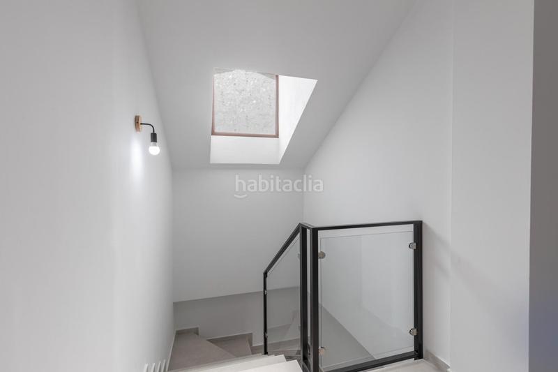 Foto b842f1fa-4d48-4b38-965b-420e4ea5c8ae. Casa en calle de ávila 26 casa de obra nueva independiente en el barrio en Monachil