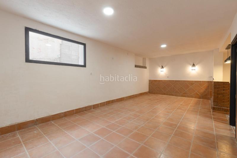 Foto c3ec046a-8536-45bb-8462-fd0444817c33. Casa en calle de ávila 26 casa de obra nueva independiente en el barrio en Monachil
