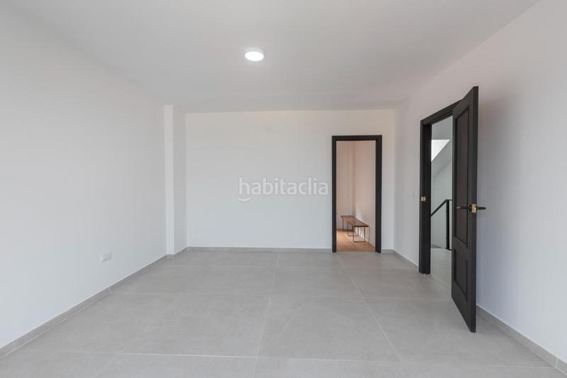 Foto c6d65fa3-4116-4558-bd04-de07ea7b22ec. Casa en calle de ávila 26 casa de obra nueva independiente en el barrio en Monachil