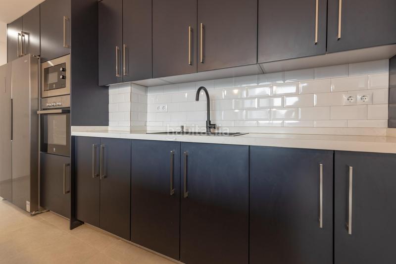 Foto ca505f2a-3301-4772-a178-6393f52a8ae3. Casa en calle de ávila 26 casa de obra nueva independiente en el barrio en Monachil