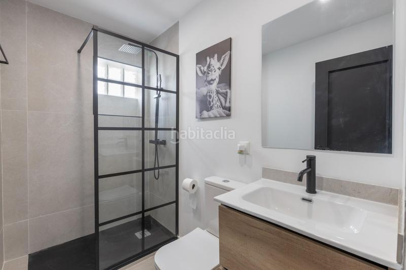 Foto f0b803f7-8e65-4779-aebc-98ff5d556dae. Casa en calle de ávila 26 casa de obra nueva independiente en el barrio en Monachil