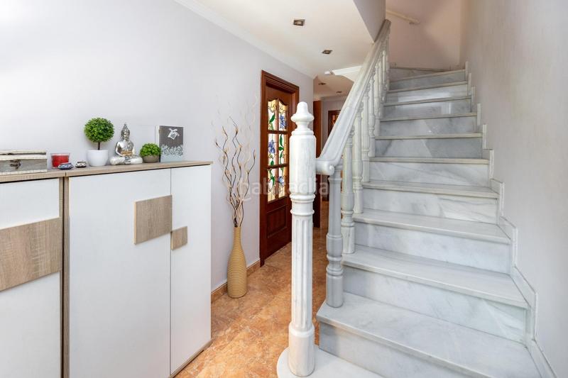 Foto 2d4f9998-766a-4bd6-a3b2-4bb0331c3f18. Casa adosada en calle mezquita adosado con excelente ubicación en Armilla