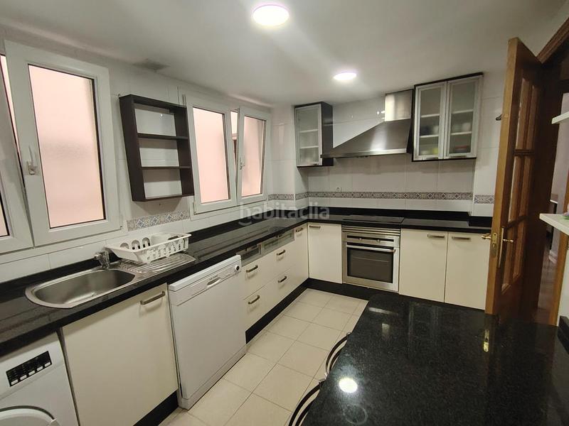 Foto f1beae67-2bc2-4d4c-9b29-80b6671f9b20. Rent flat with heating in Camino de Ronda Granada