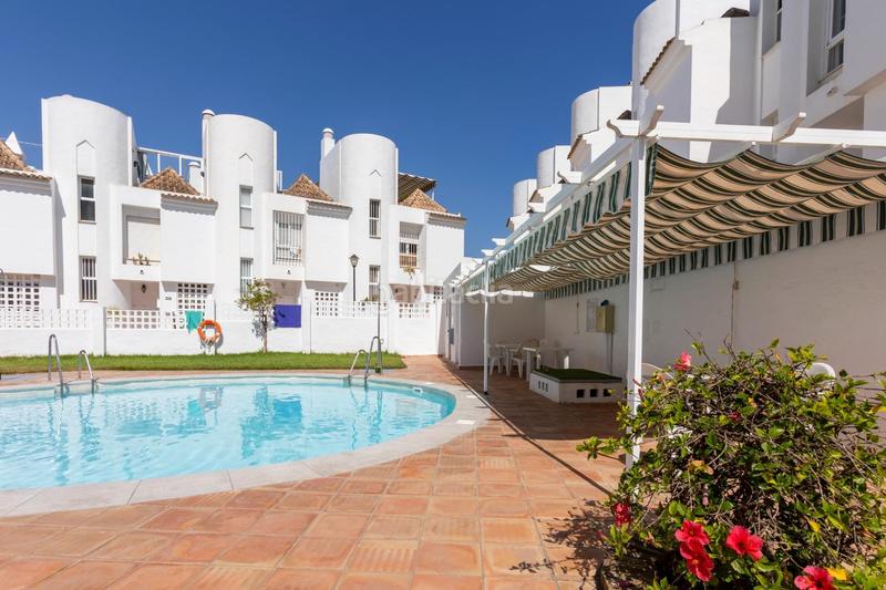 Foto bd5ee619-edf4-4dae-8bef-12251dfb657a. Casa adosada en salobreña 28 casa adosada en velilla, almuñecar en Almuñécar