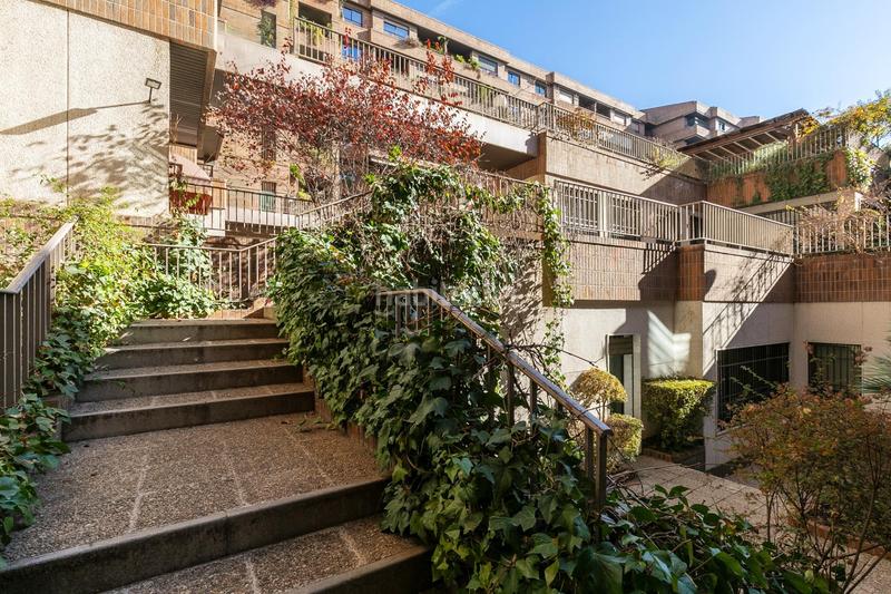 Foto c33022ed-4ff9-4ad5-96e4-71e25288c5b2. Piso en avenida avenida divina pastora triunfo jardin 8 en Granada