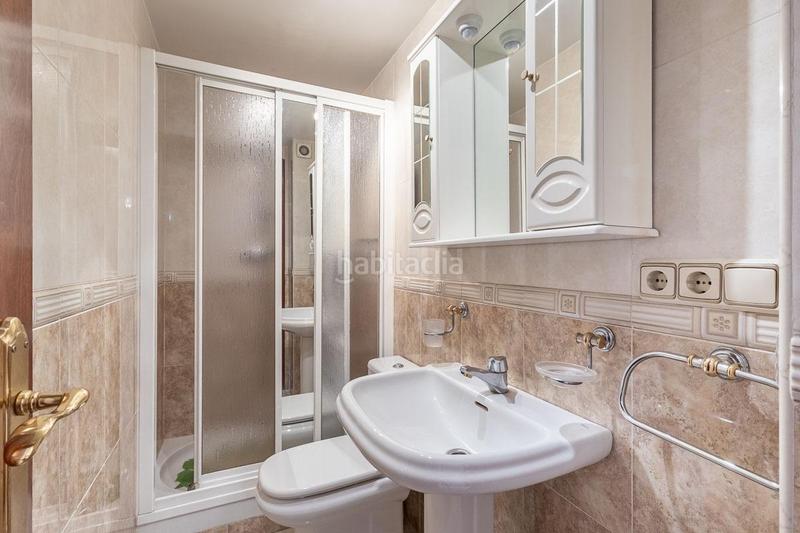 Foto a1319cd9-41ca-4536-8bbe-3317048b3417. Appartamento in calle arquitecto jimenez lacal 3 in Granada