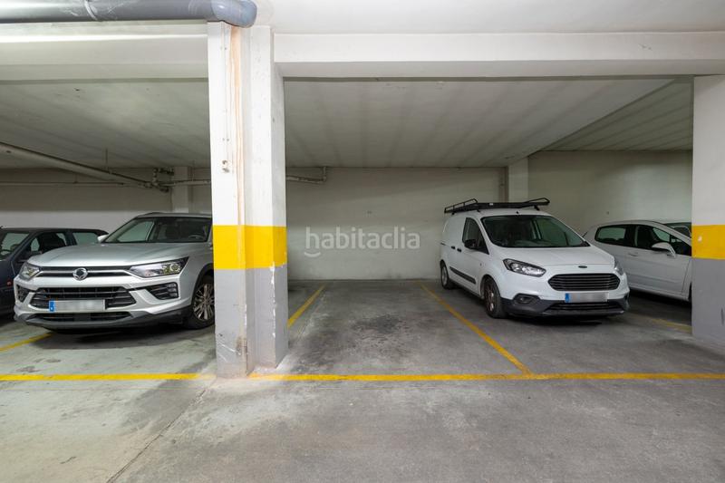 Foto b476d65d-5f68-49bf-8198-0e10797dad50. Appartamento in calle rector marin ocete 10 in Pajaritos Granada