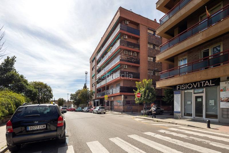 Foto c361a18a-e069-4959-be4c-de620052507a. Appartamento in calle rector marin ocete 10 in Pajaritos Granada