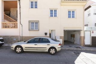 Casa a schiera  Calle encinar el 14. Estupenda casa en güevejar