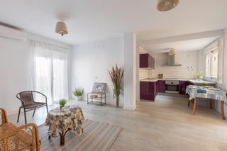 Etagenwohnung  Avenida de ogijares 13. Bonito piso en zona tranquila y céntrica de armilla