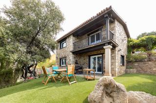 Chalet  Calle viña de los serbos, 67. Una casa unica con encanto, espacio y vistas en el corazon de si