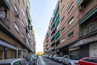 Pis  Calle doctor sánchez mariscal 6