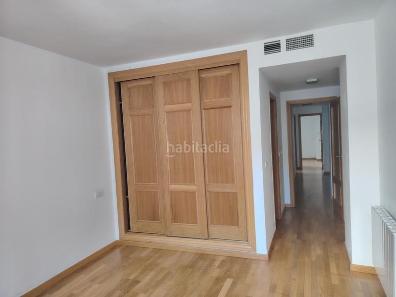 Foto 36b55e94-e35b-4989-8cc3-74a32f1fcf7f. Alquiler piso se alquila magnífico piso en zona triunfo en Granada