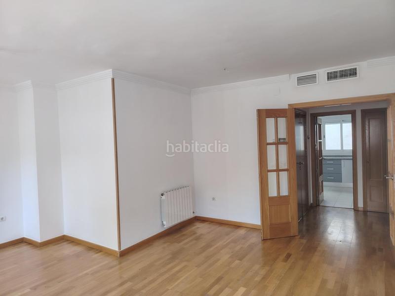Foto f9aed051-a905-4288-8ac3-2c6b3aed7b46. Alquiler piso se alquila magnífico piso en zona triunfo en Granada