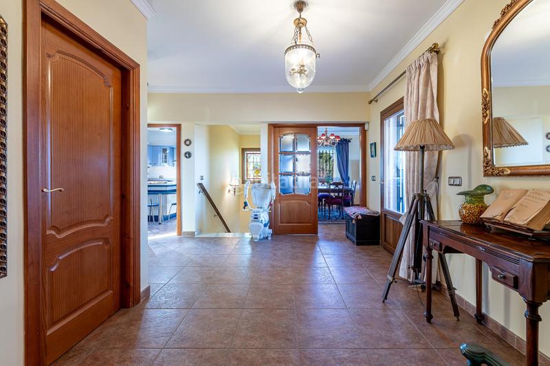 Foto 5350e346-620c-49ff-9993-4f1ffdcaddbd. Chalet con parcheggio in Pinos de Alhaurín Alhaurín de la Torre