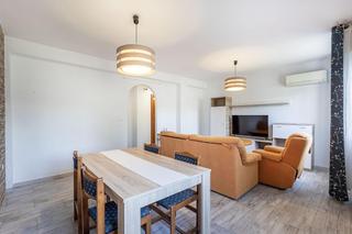 Appartement  Calle javier de burgos 4. Piso a la venta en granada