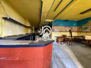 Local Comercial  Estacion. Se vende local comercial al lado de estacion en colloto