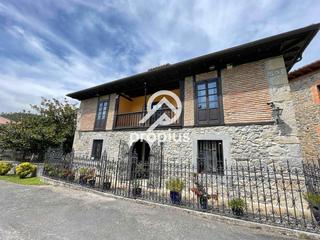 Casa  Rales. Casa tipica asturiana en ralesposada de llanes